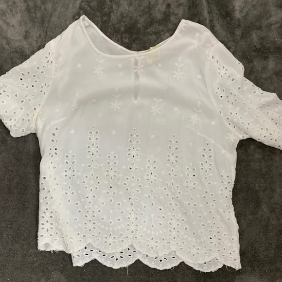 blouse - Picture 2 of 2